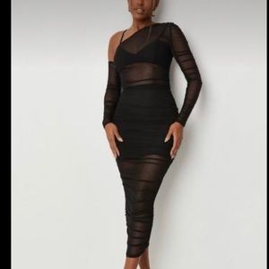 Carli Bybel X Missguided Black One Shoulder Midi Dress